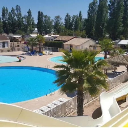 Mobilhome Beaux Volumes Es40 캠프장 Fréjus