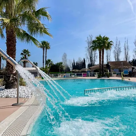 캠프장 Mobilhome Beaux Volumes Es40 Fréjus